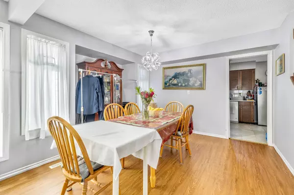 Surrey, BC V3R 1G5,15420 96 AVE