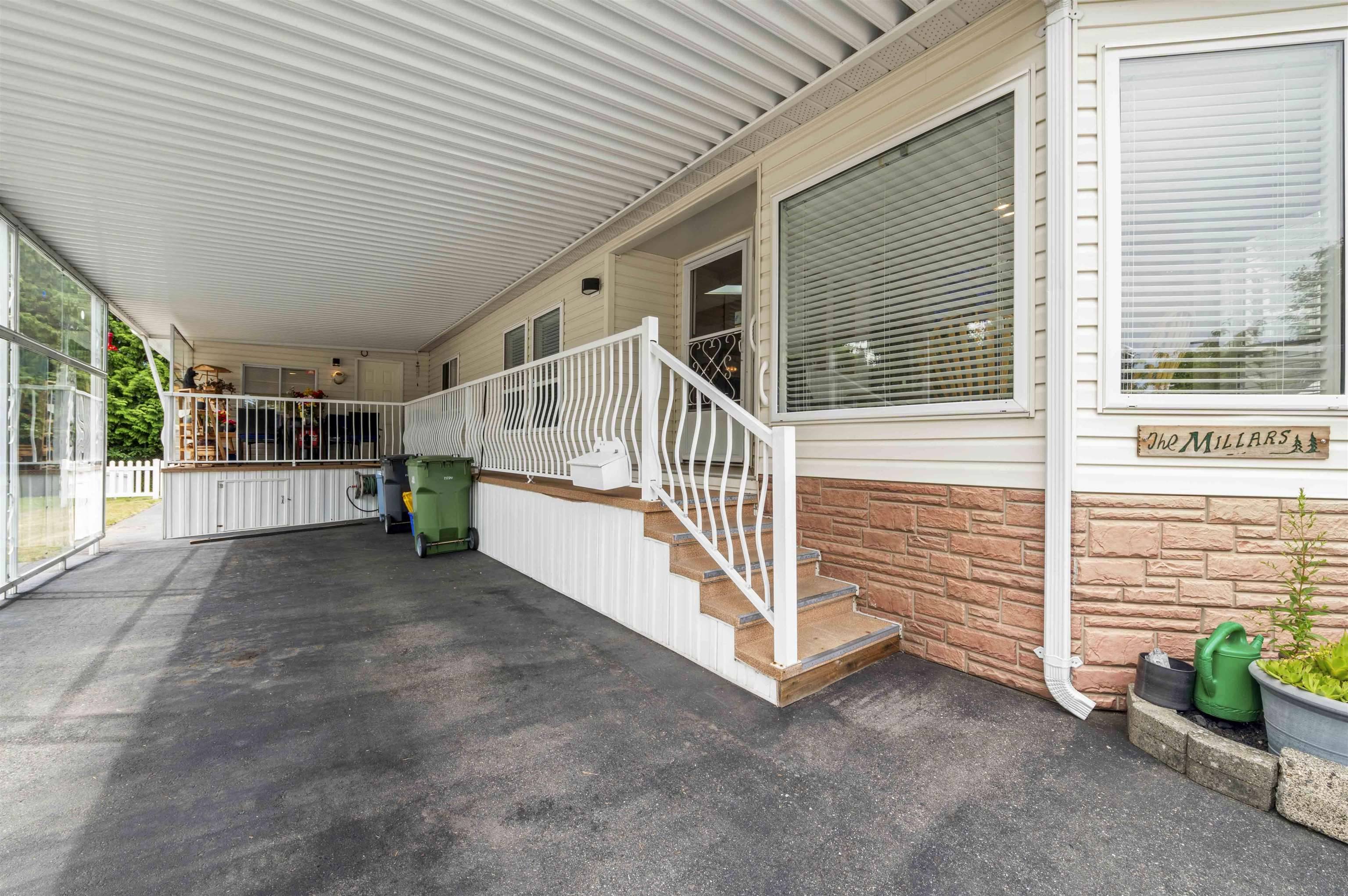 Langley, BC V2Z 1N2,24330 Fraser HWY #96