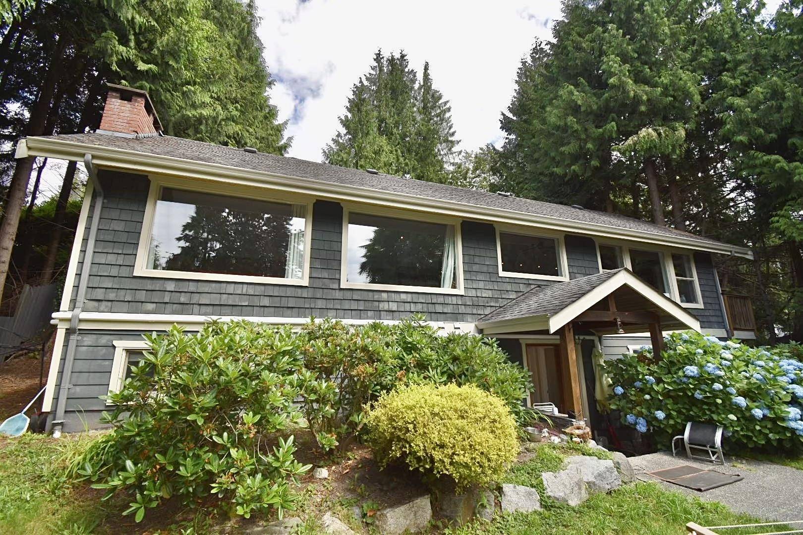 958 Gower Point RD, Gibsons, BC V0N 1V3