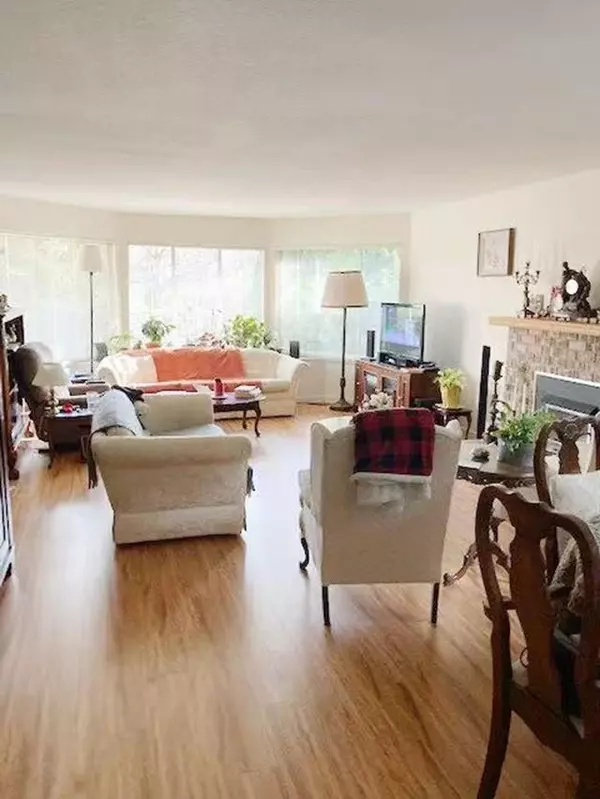 Surrey, BC V4A 8M8,2085 153 ST