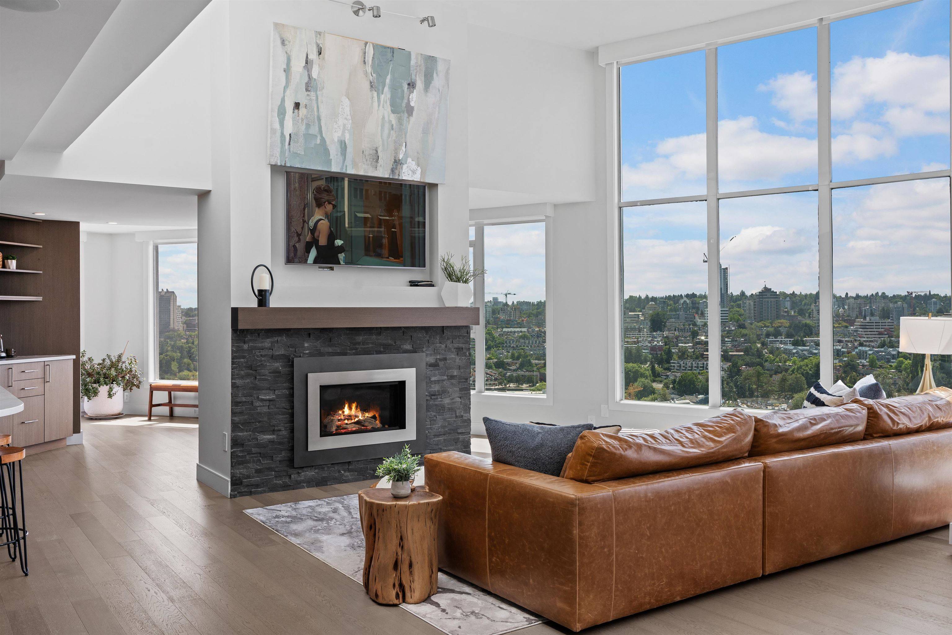 1500 Howe ST #2403, Vancouver, BC V6Z 2N1