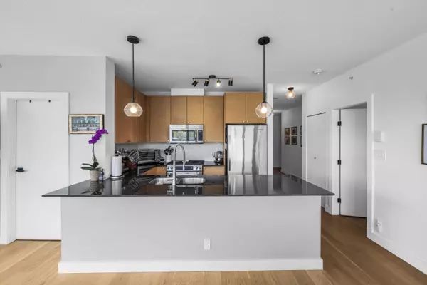 Port Moody, BC V3H 0E4,110 Brew ST #808