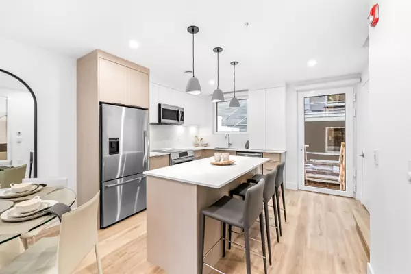 2250 E 1st AVE #309, Vancouver, BC V5N 1B6