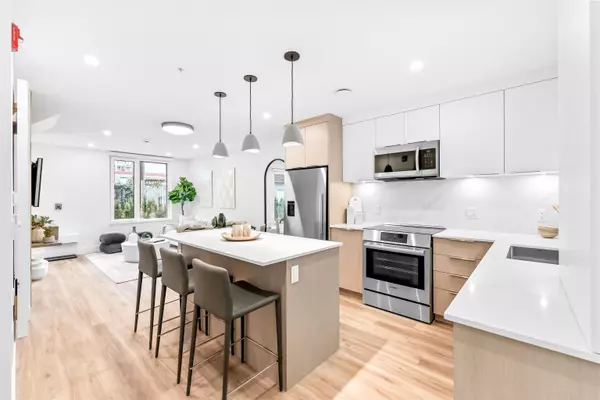 1732 Templeton DR Vancouver, BC V5N 1B6