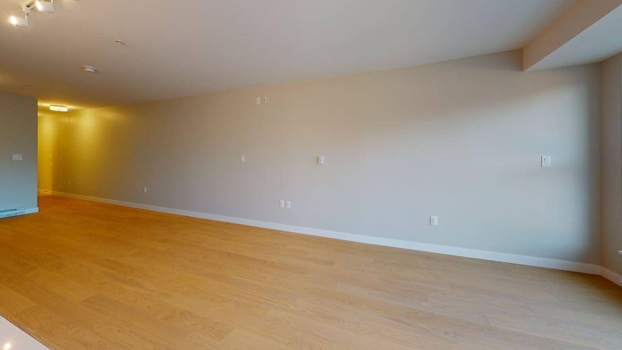 Vancouver, BC V5T 3V4,2508 Fraser ST #309