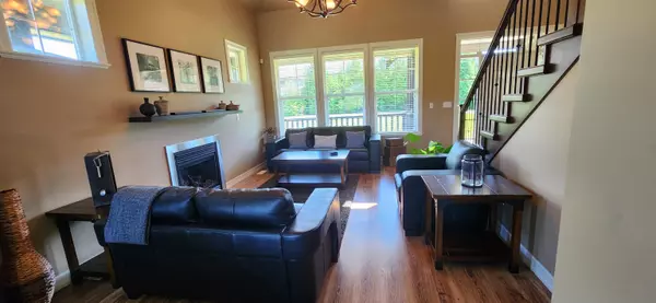 34324 White AVE Mission, BC V2V 0B4