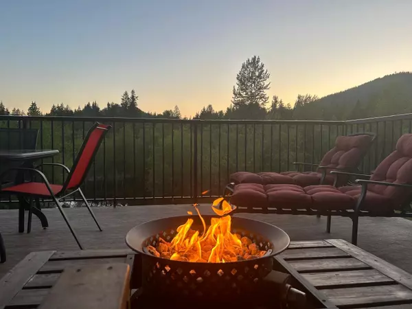 34324 White AVE Mission, BC V2V 0B4