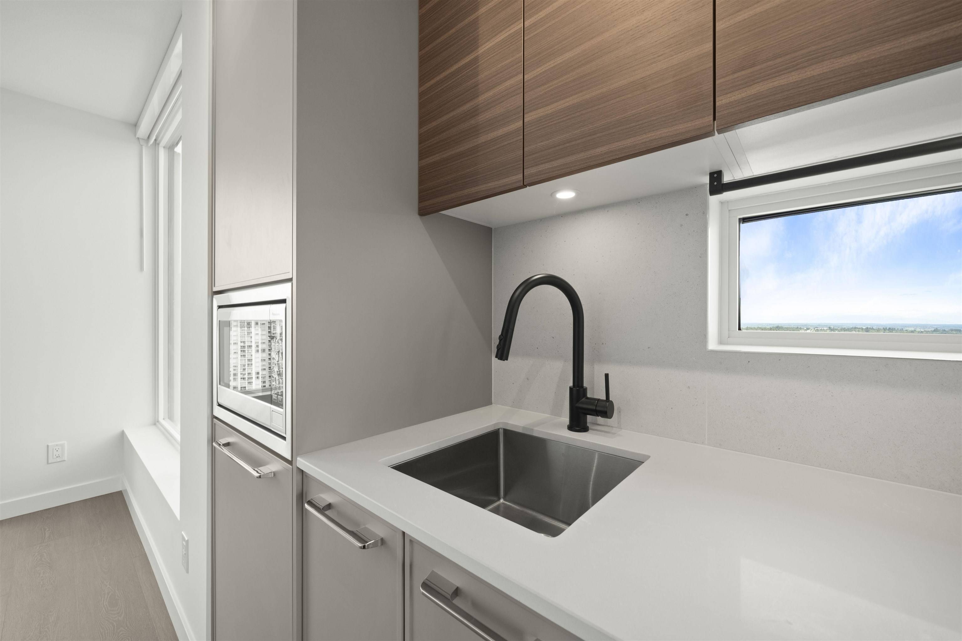 Surrey, BC V3T 0V7,13725 George Junction #3308