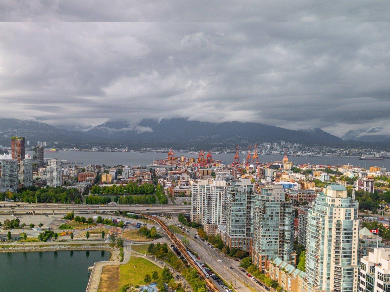 1188 Quebec ST #2302 Vancouver, BC V6A 4B3