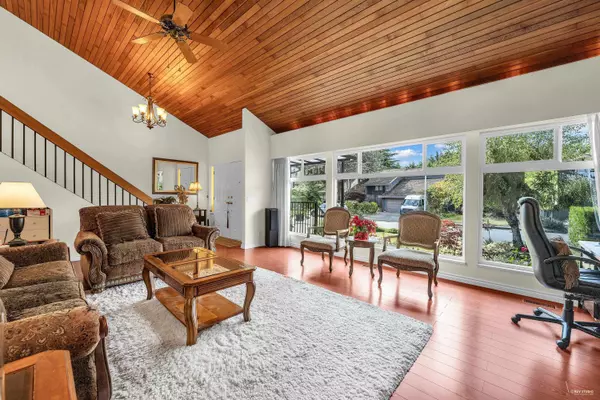Richmond, BC V6Y 2X4,7331 Lismer AVE
