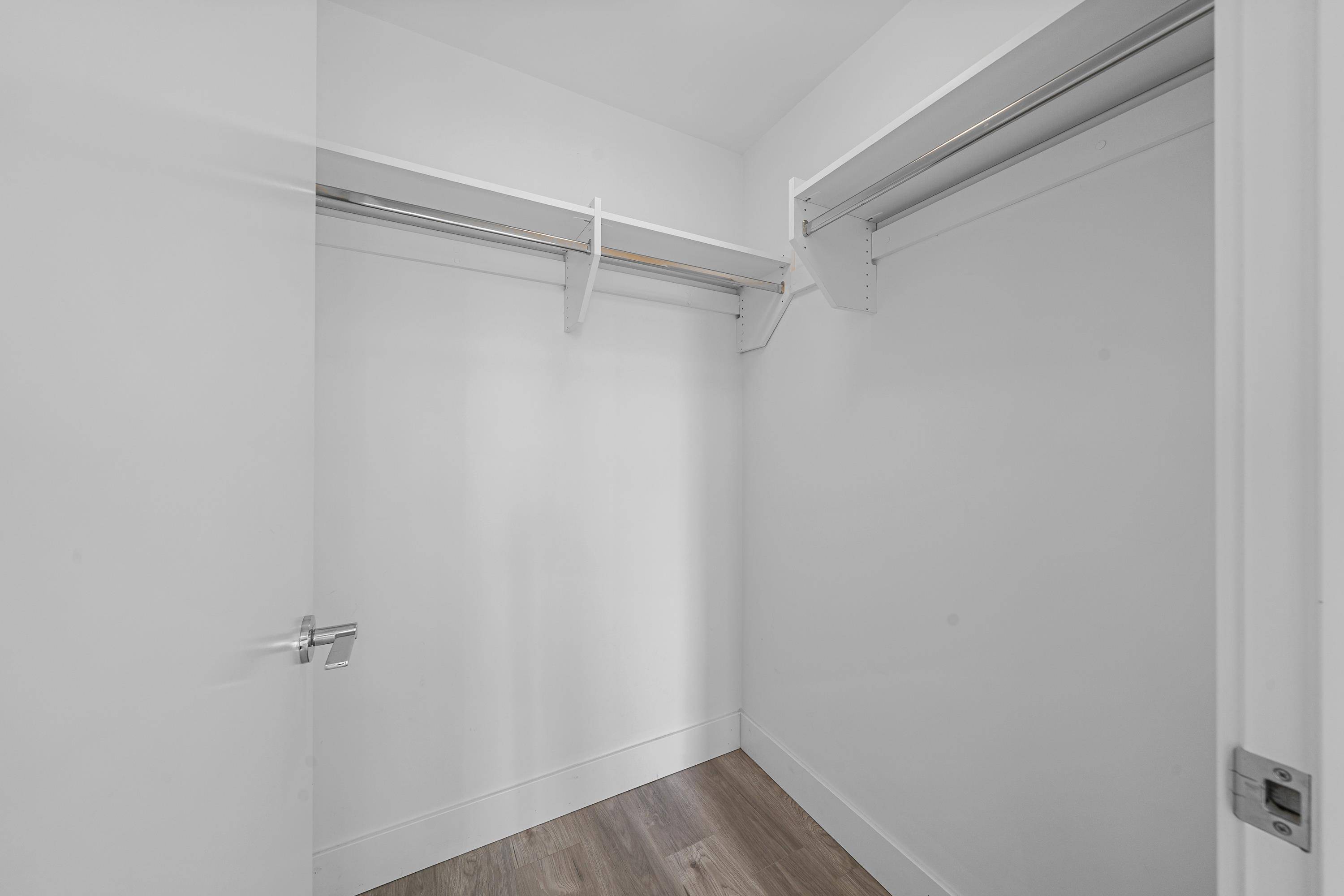 7303 Noble LN #1801 Burnaby, BC V3N 0H2