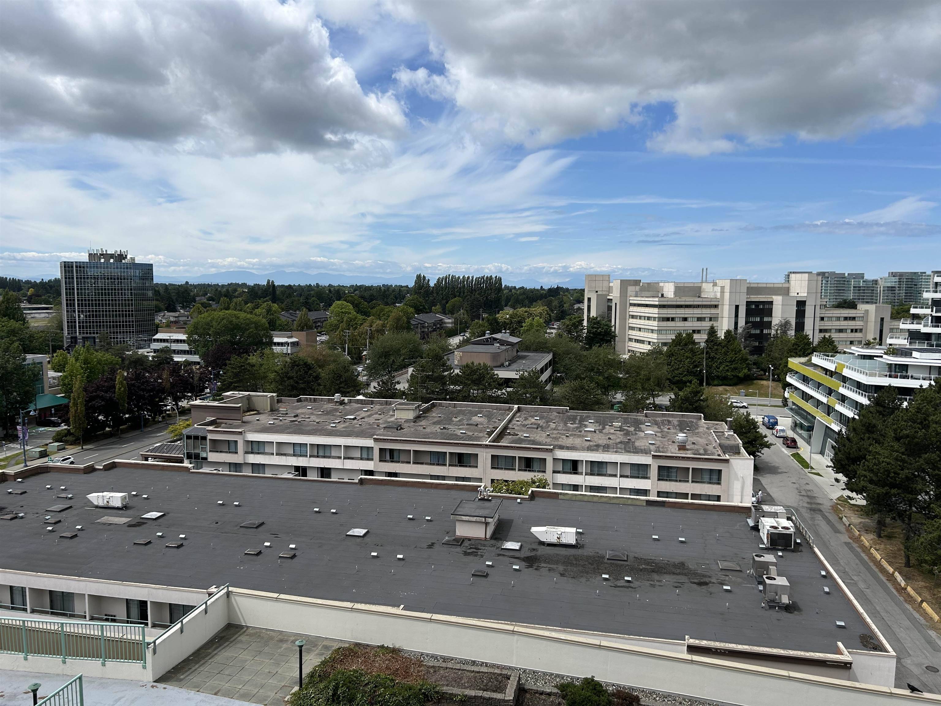 5911 Alderbridge WAY #1201, Richmond, BC V6X 4C6