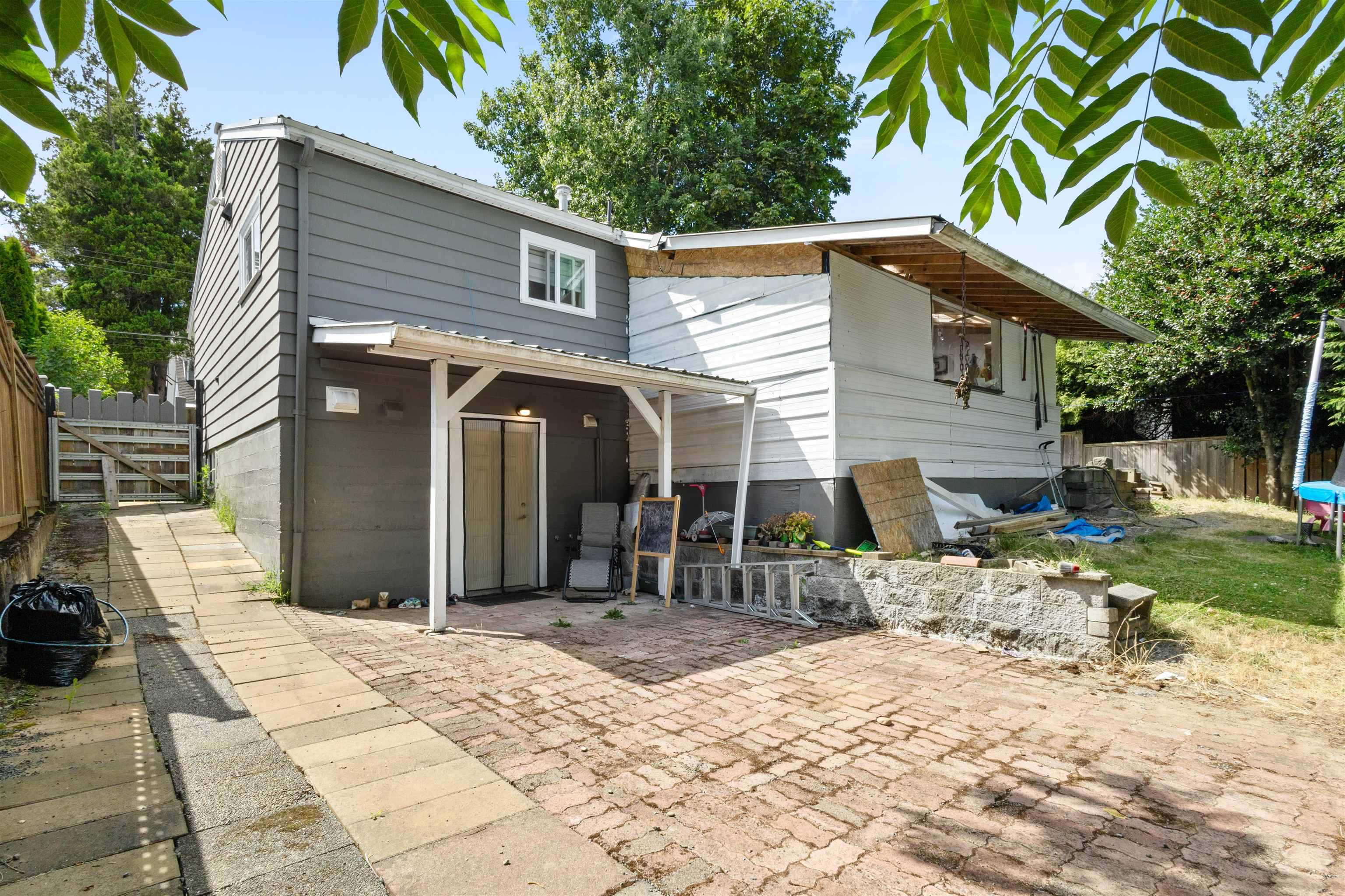 Abbotsford, BC V3V 0B6,2048 Olive WAY