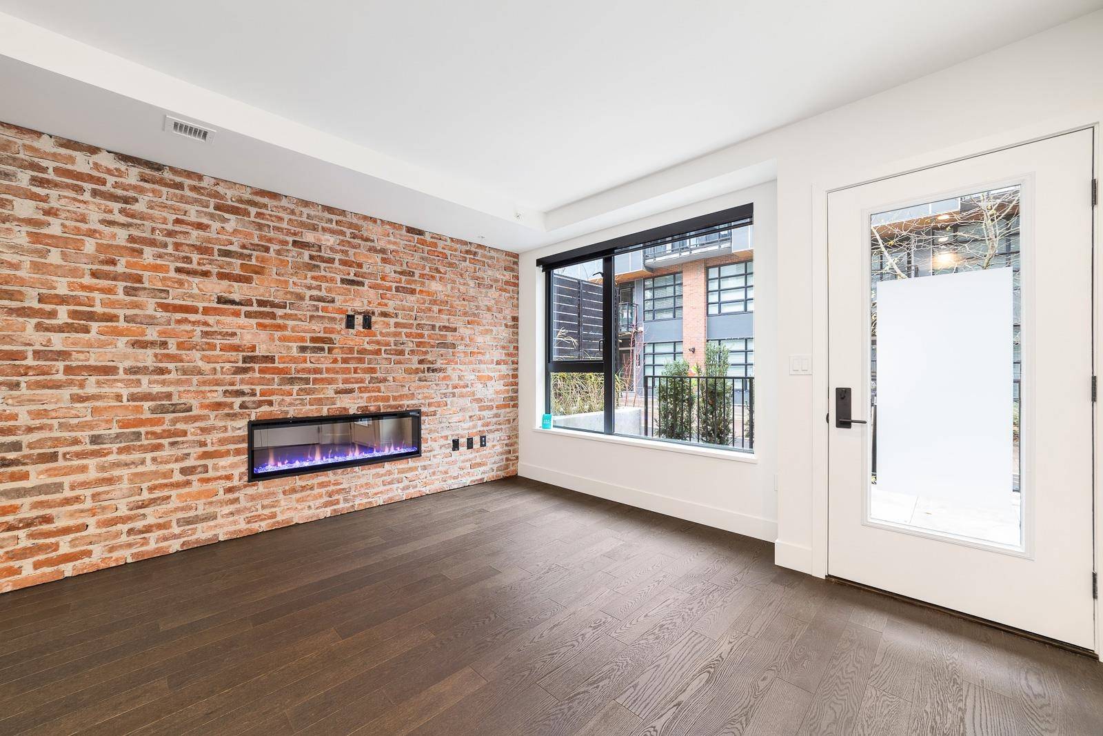 2722 Spring ST Port Moody, BC V3H 0K7