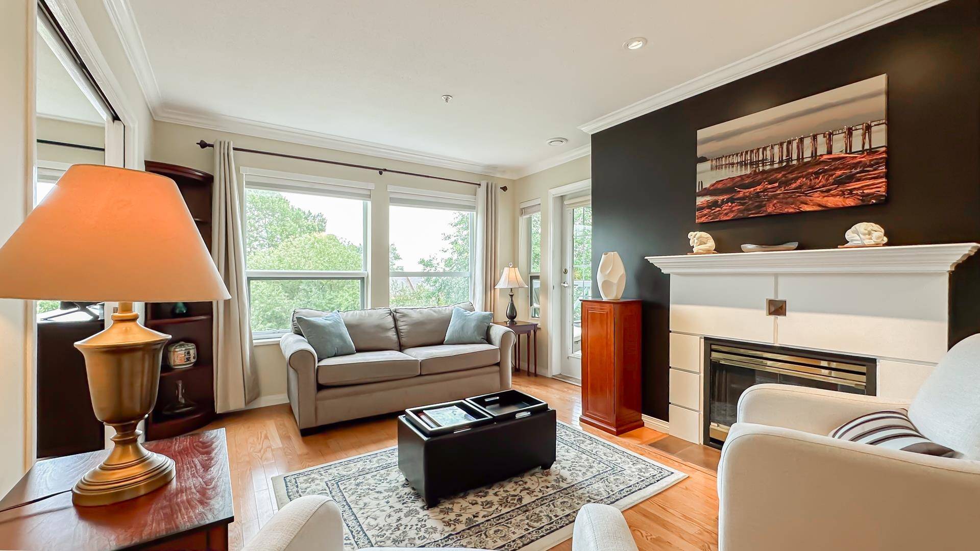 Richmond, BC V7E 6M5,12931 Railway AVE #225