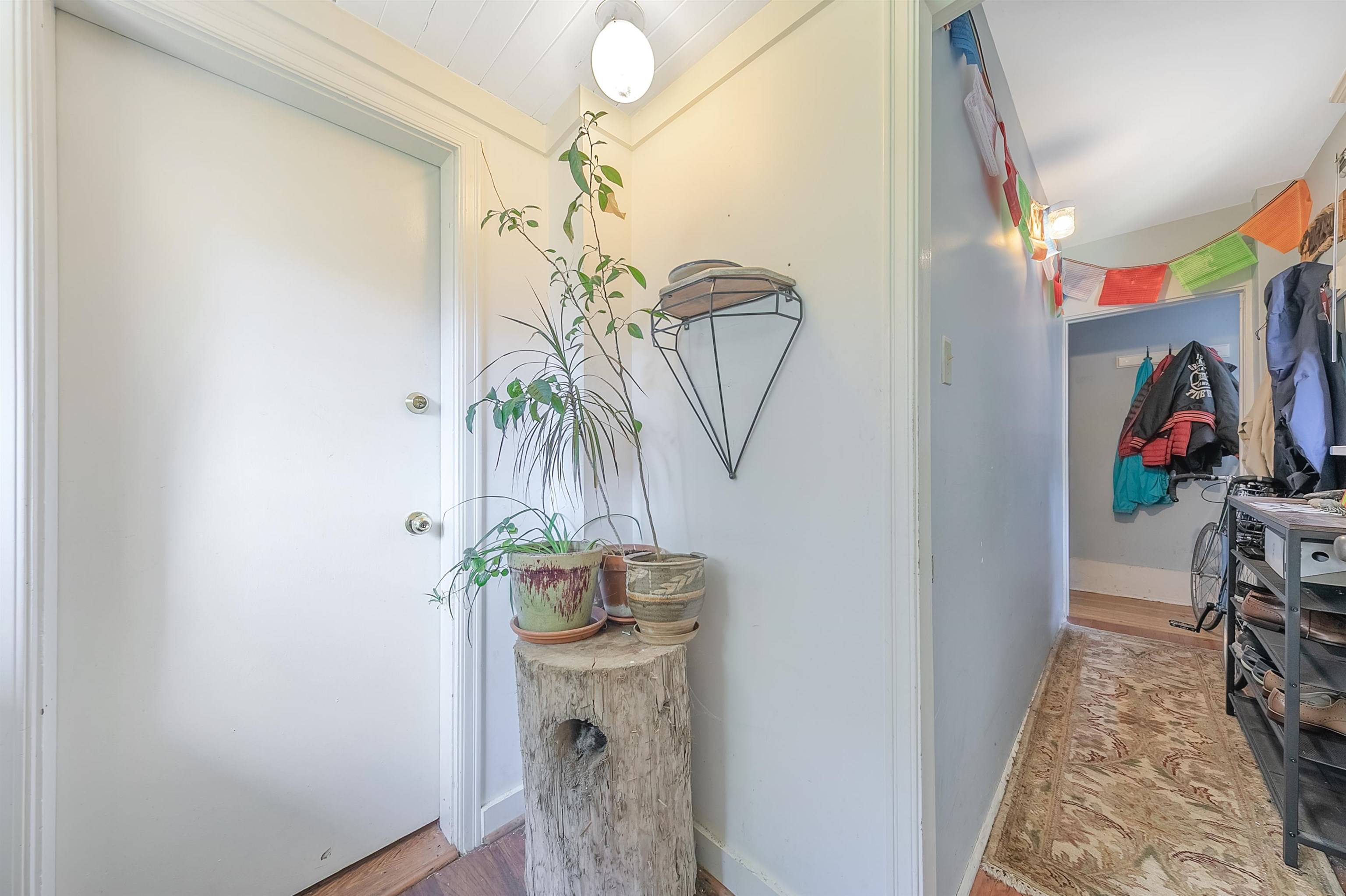 3636 W 3rd AVE Vancouver, BC V6R 1L9
