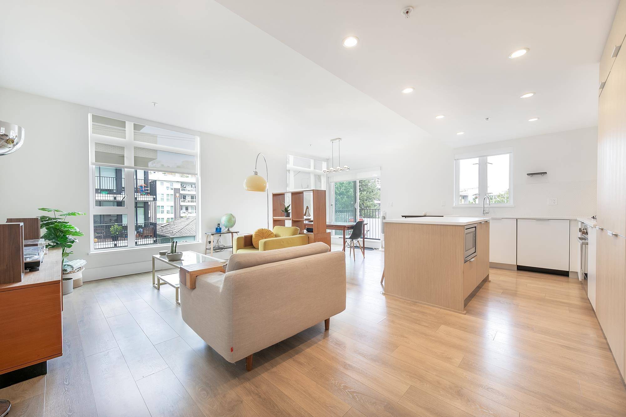 Vancouver, BC V5W 2R2,5085 Main ST #308