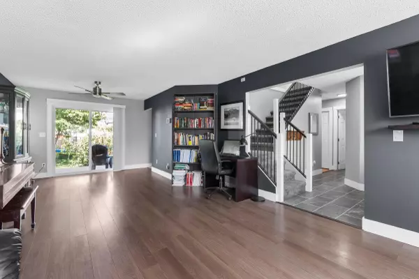 5674 Kathleen DR Chilliwack, BC V2R 3J5