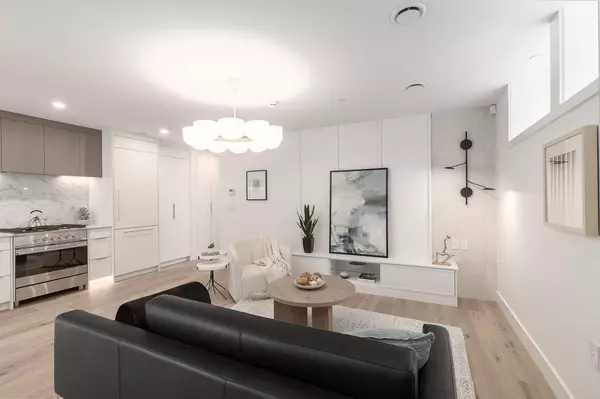 Vancouver, BC V6M 1A3,1143 W 33rd AVE