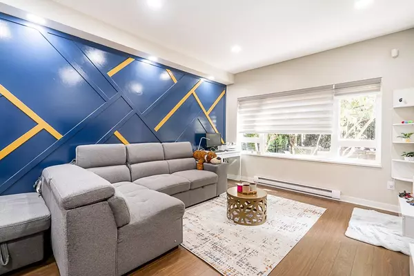 Surrey, BC V3W 0E8,13740 75a AVE #116