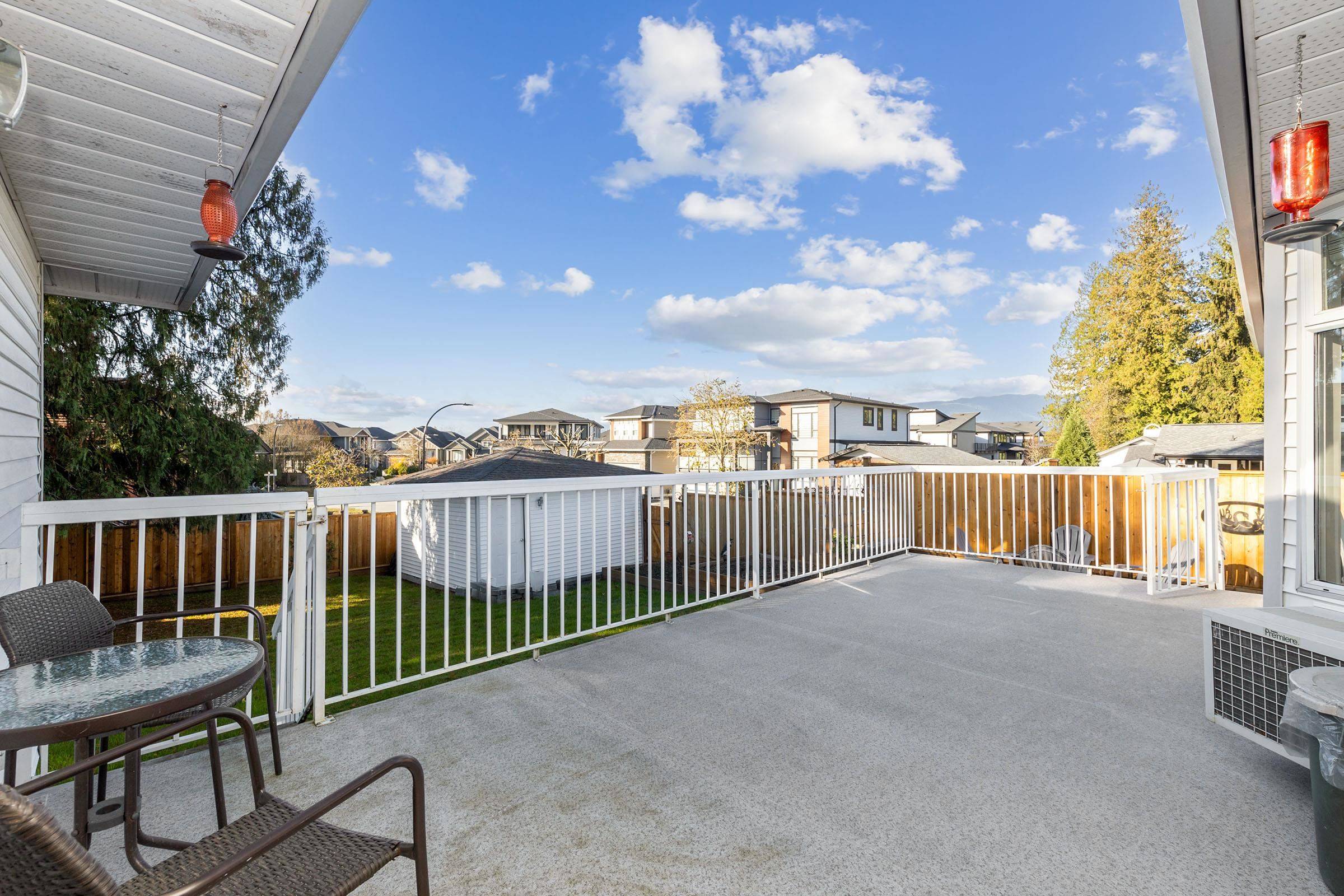 Maple Ridge, BC V2X 4T3,12437 202 ST