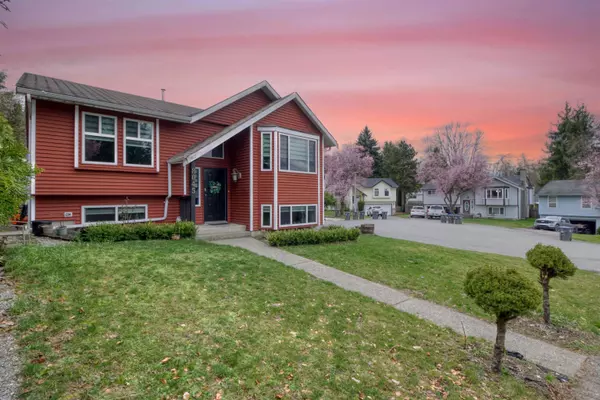 Surrey, BC V3W 9B3,8045 138a ST