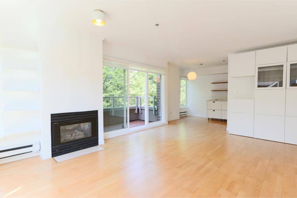 Vancouver, BC V5V 3E5,3218 Ontario ST #301