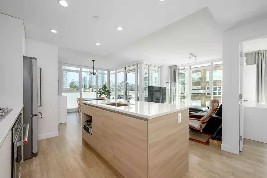 525 Foster AVE #407, Coquitlam, BC V3J 0H6