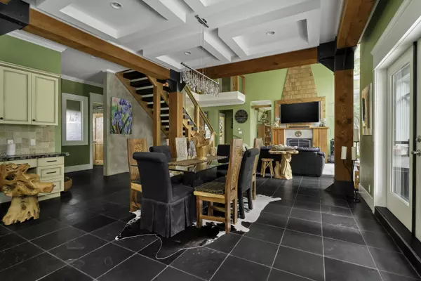 Abbotsford, BC V4X 1T2,27820 Maclure RD