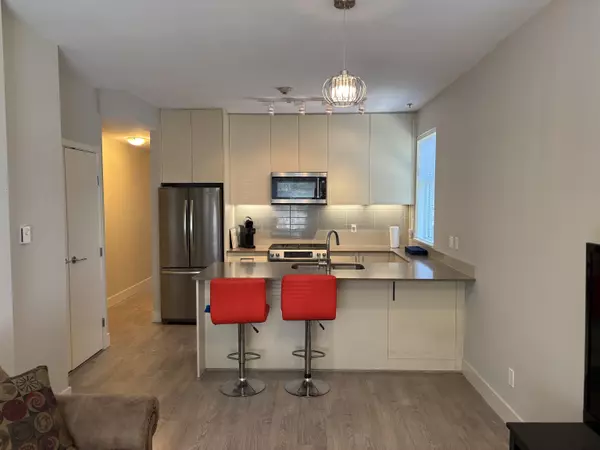 Burnaby, BC V5H 1K6,4255 Sardis ST #106