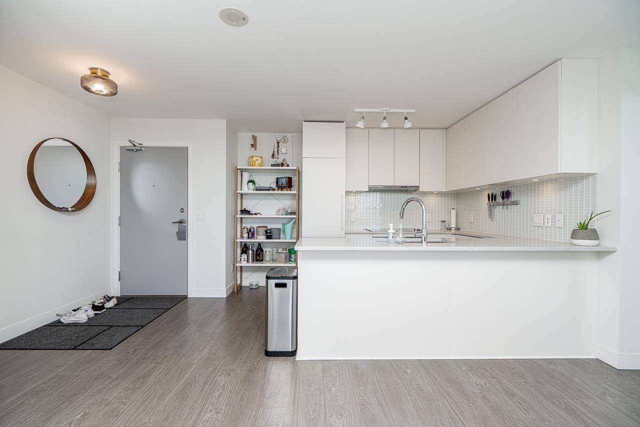 668 Columbia ST #1012 New Westminster, BC V3M 1A9