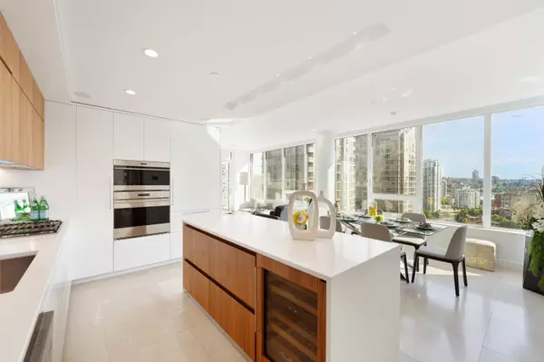 Vancouver, BC V6B 0R6,885 Cambie ST #1604