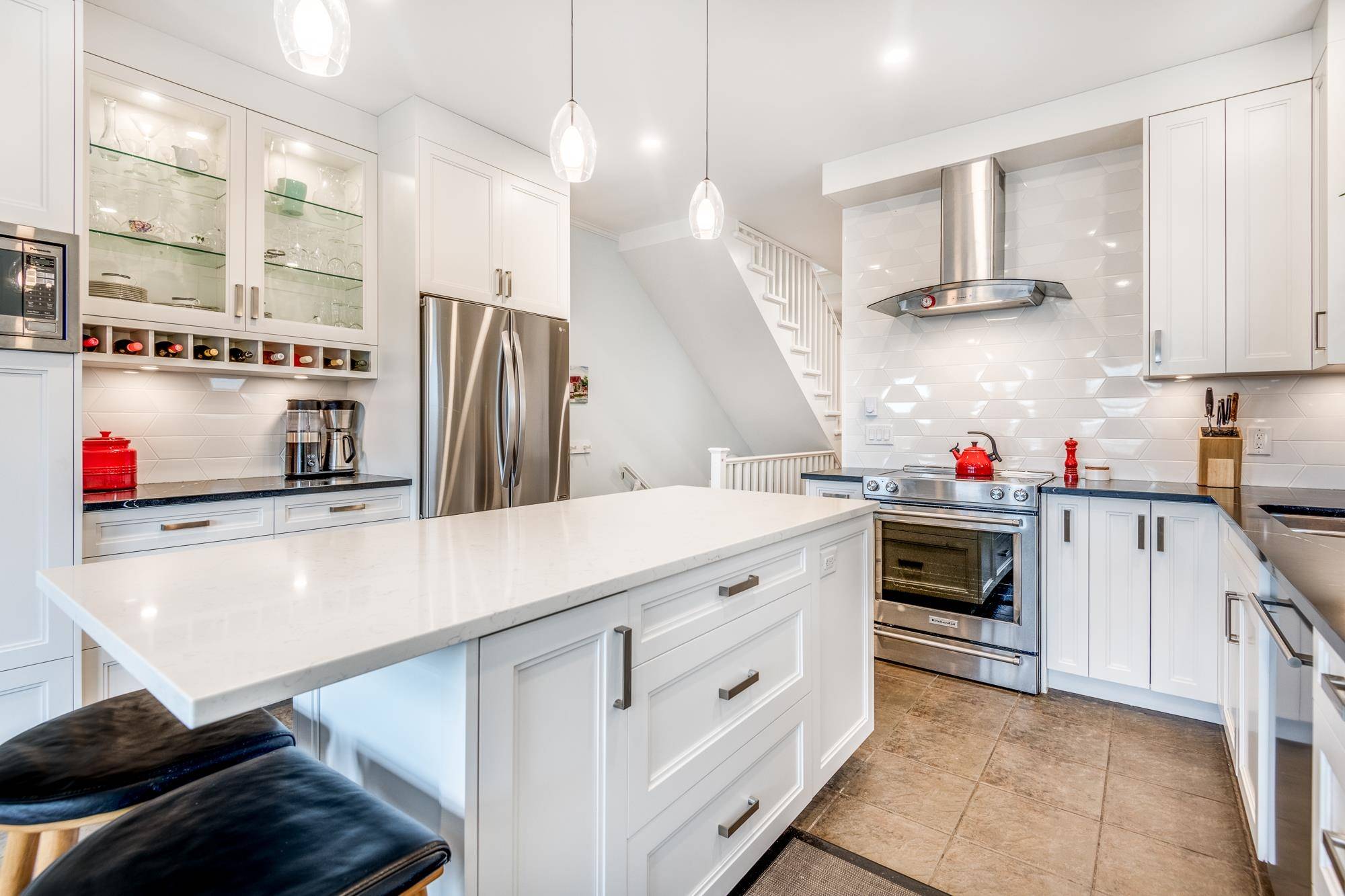 Burnaby, BC V5C 2L3,3712 Pender ST #12