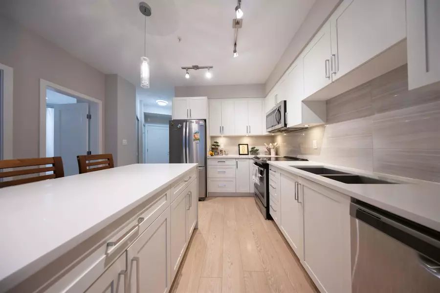 20211 66 AVE #D202, Langley, BC V2Y 0L4