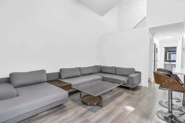 Surrey, BC V3W 6P9,8025 139a ST