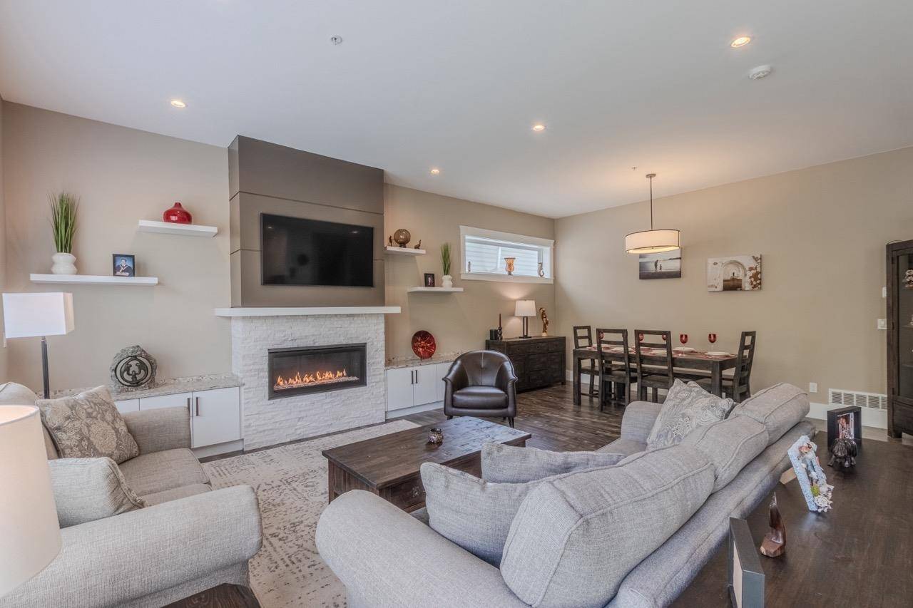 Maple Ridge, BC V2W 0K3,10556 Mcveety ST
