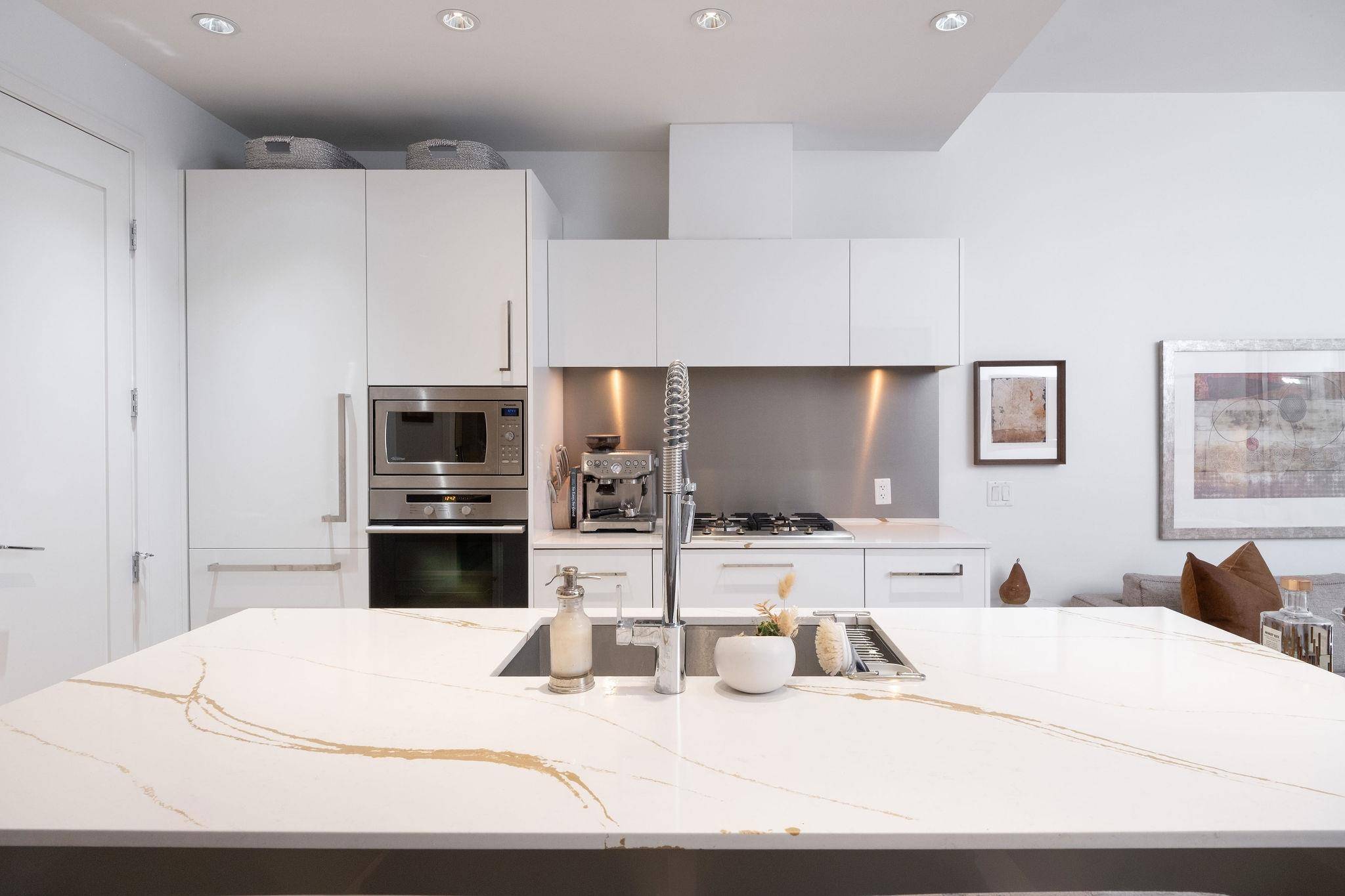1625 Manitoba ST #306, Vancouver, BC V5Y 0B8