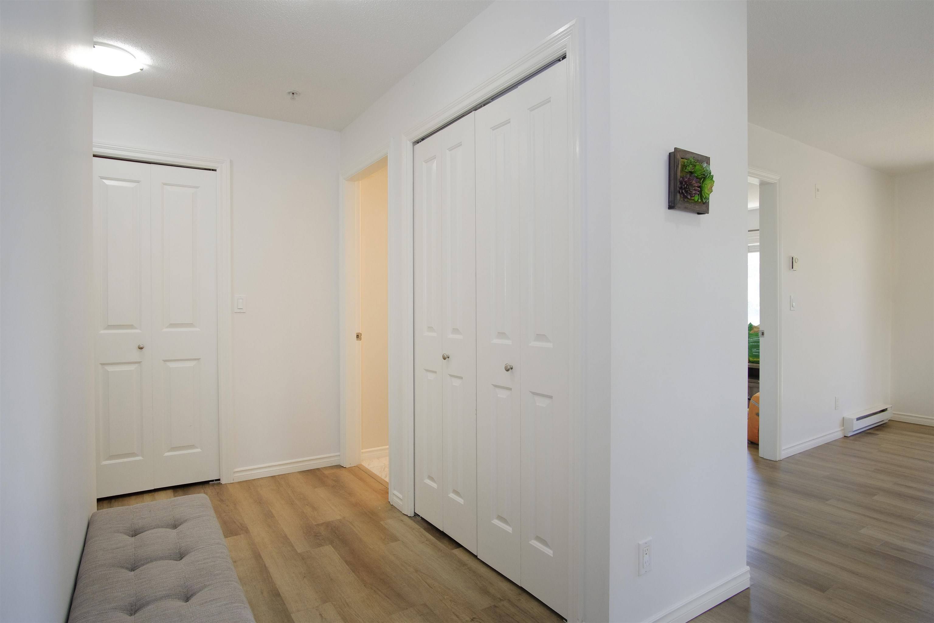 Abbotsford, BC V2T 2E7,32063 Mt Waddington AVE #210