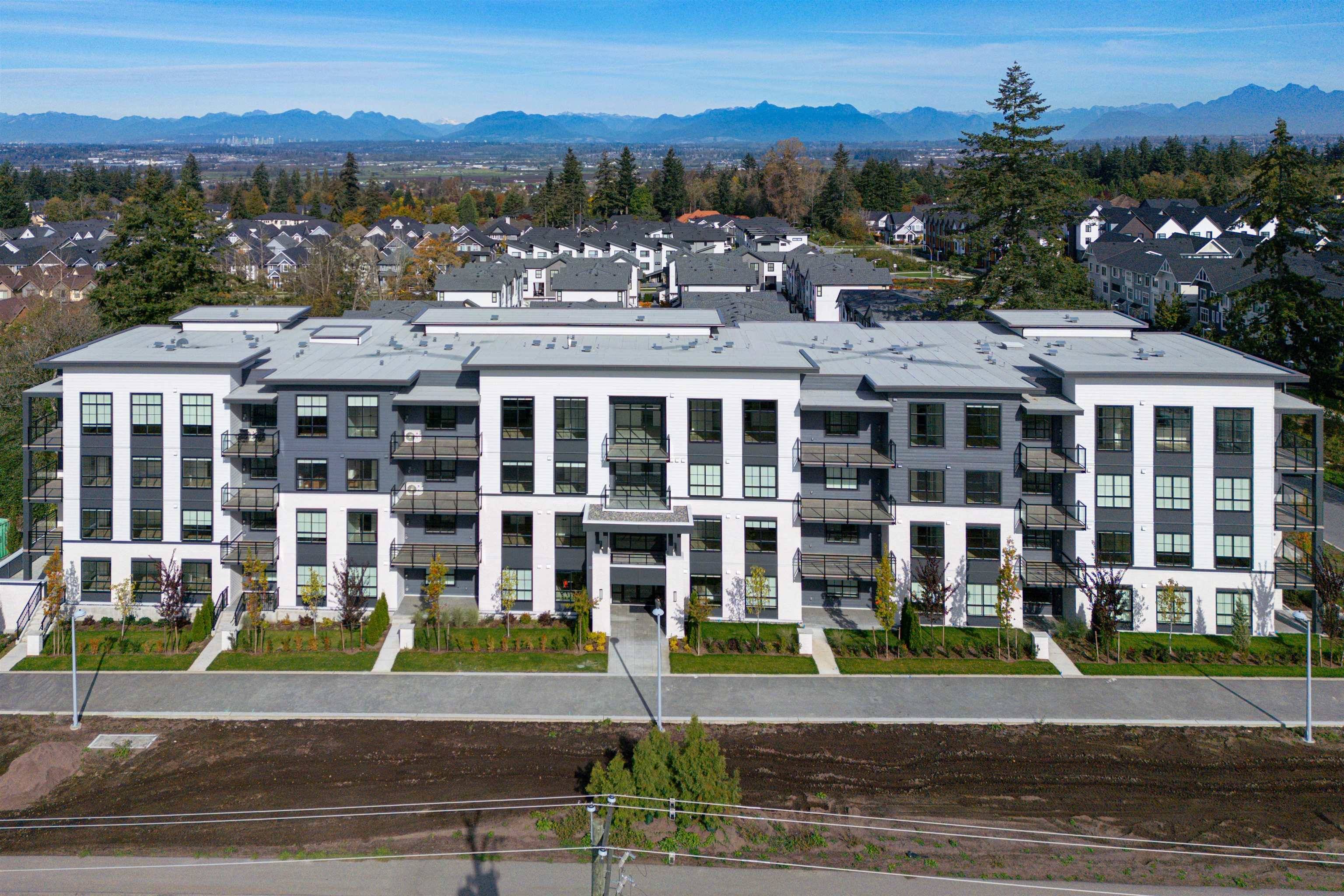 2425 166 ST #110, Surrey, BC V3Z 1K7