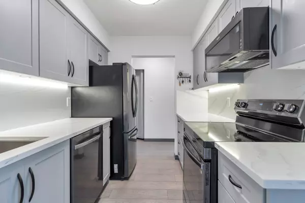 3740 Albert ST #605, Burnaby, BC V5C 5Y7