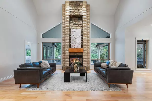 Maple Ridge, BC V4R 1P5,23669 128 CRES