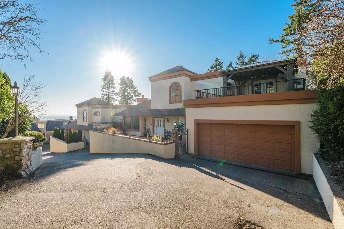 Surrey, BC V4A 4C4,1311 133a ST