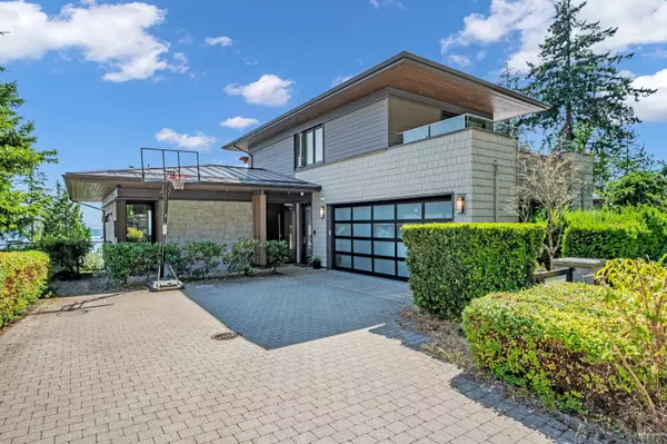 West Vancouver, BC V7S 0A9,3008 Burfield PL