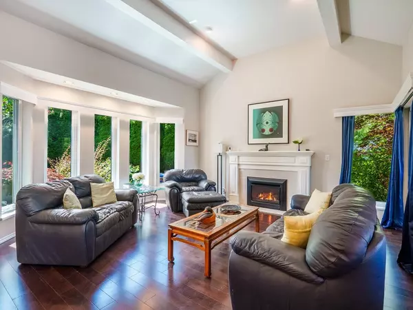 Delta, BC V4L 2K8,564 Seashell DR
