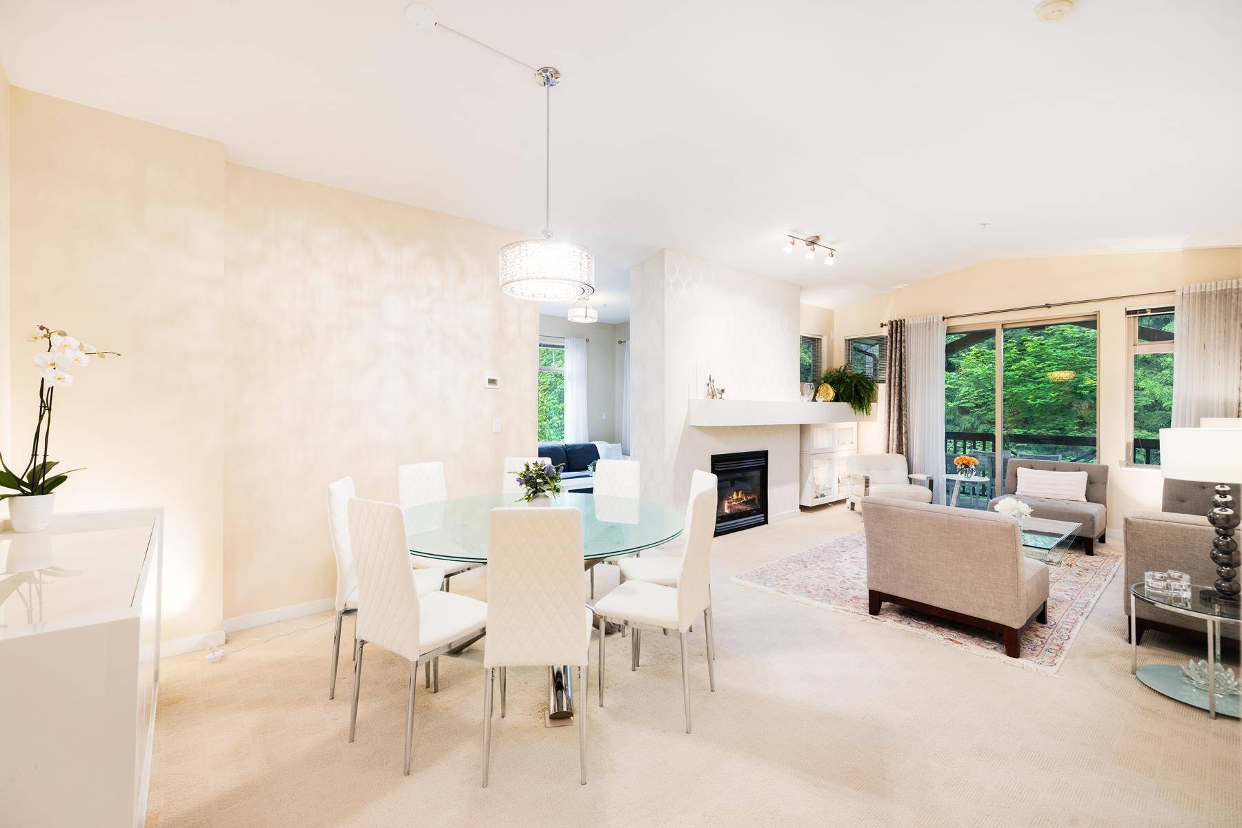 North Vancouver, BC V7R 4X5,3125 Capilano CRES #202