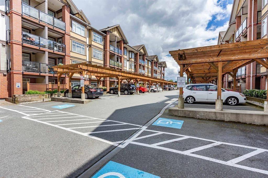 Surrey, BC V3A 0B4,5660 201a ST #241