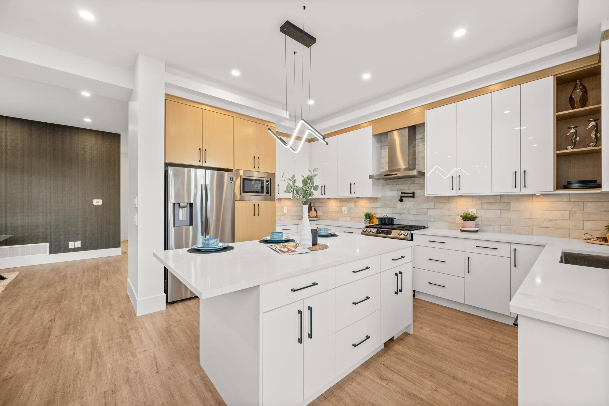 7652 206 ST Langley, BC V2Y 3P6