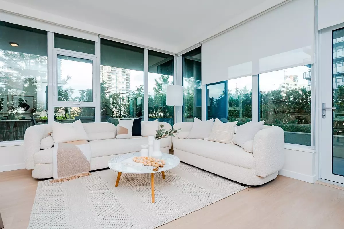 Burnaby, BC V5C 6A8,2108 Gilmore AVE #607