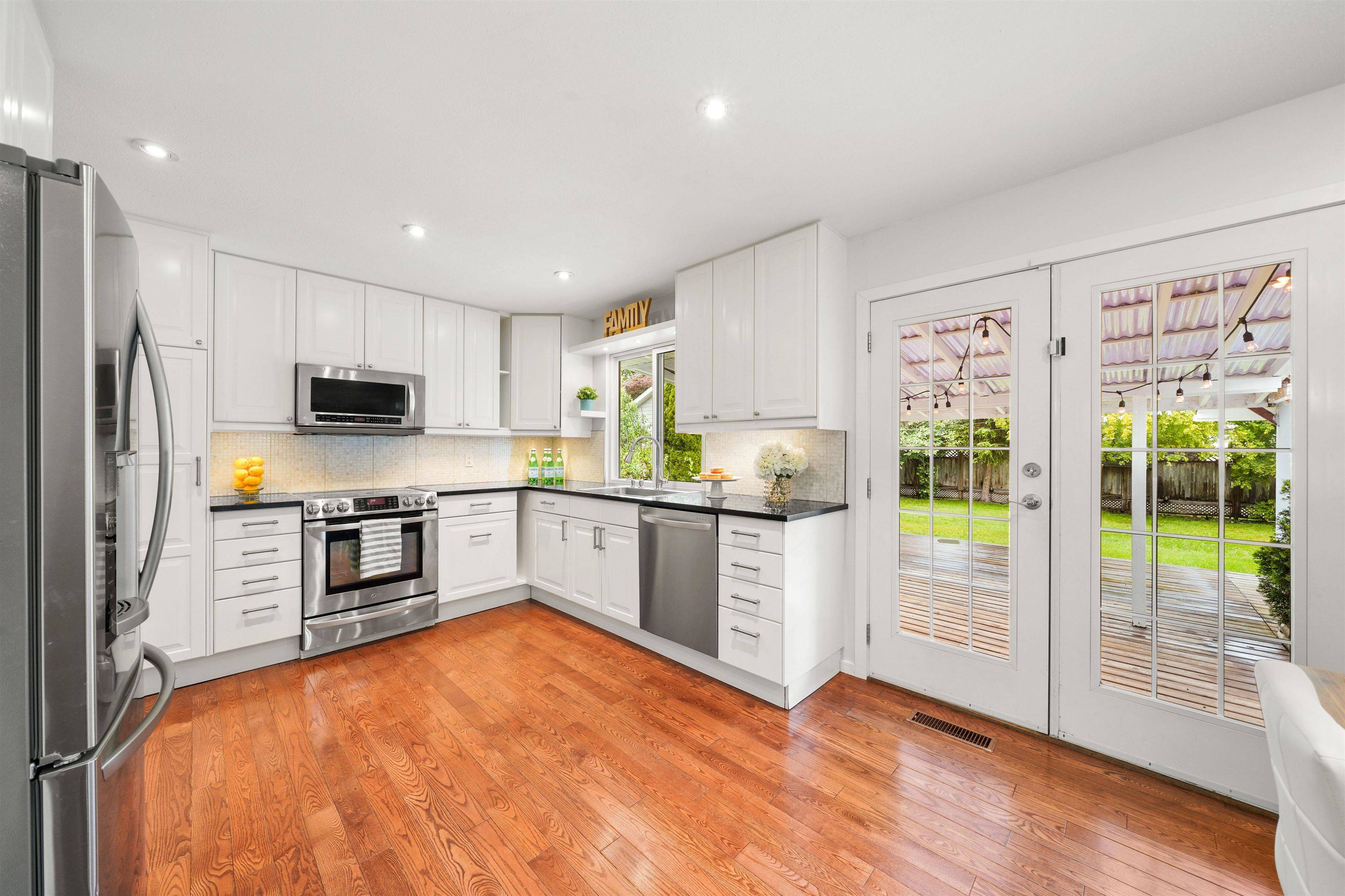 3808 Cedar DR Port Coquitlam, BC V3B 3E3