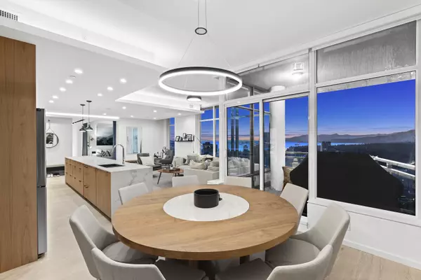 1211 Melville ST #3701 Vancouver, BC V6E 0A7